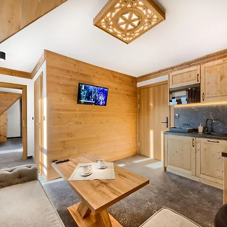 Kamila Z Jacuzzi Апартаменты *